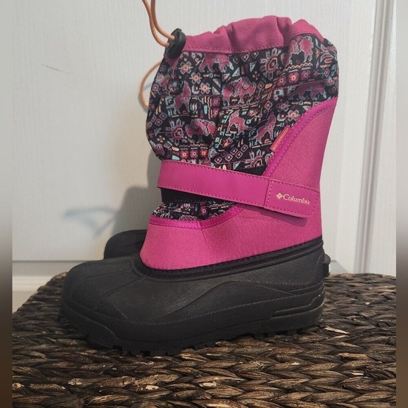 COLUMBIA‎ "Powderbug Plus II" Snow Boot Pink/Black BY1327-665 Big Girls Size 4 - Picture 1 of 8
